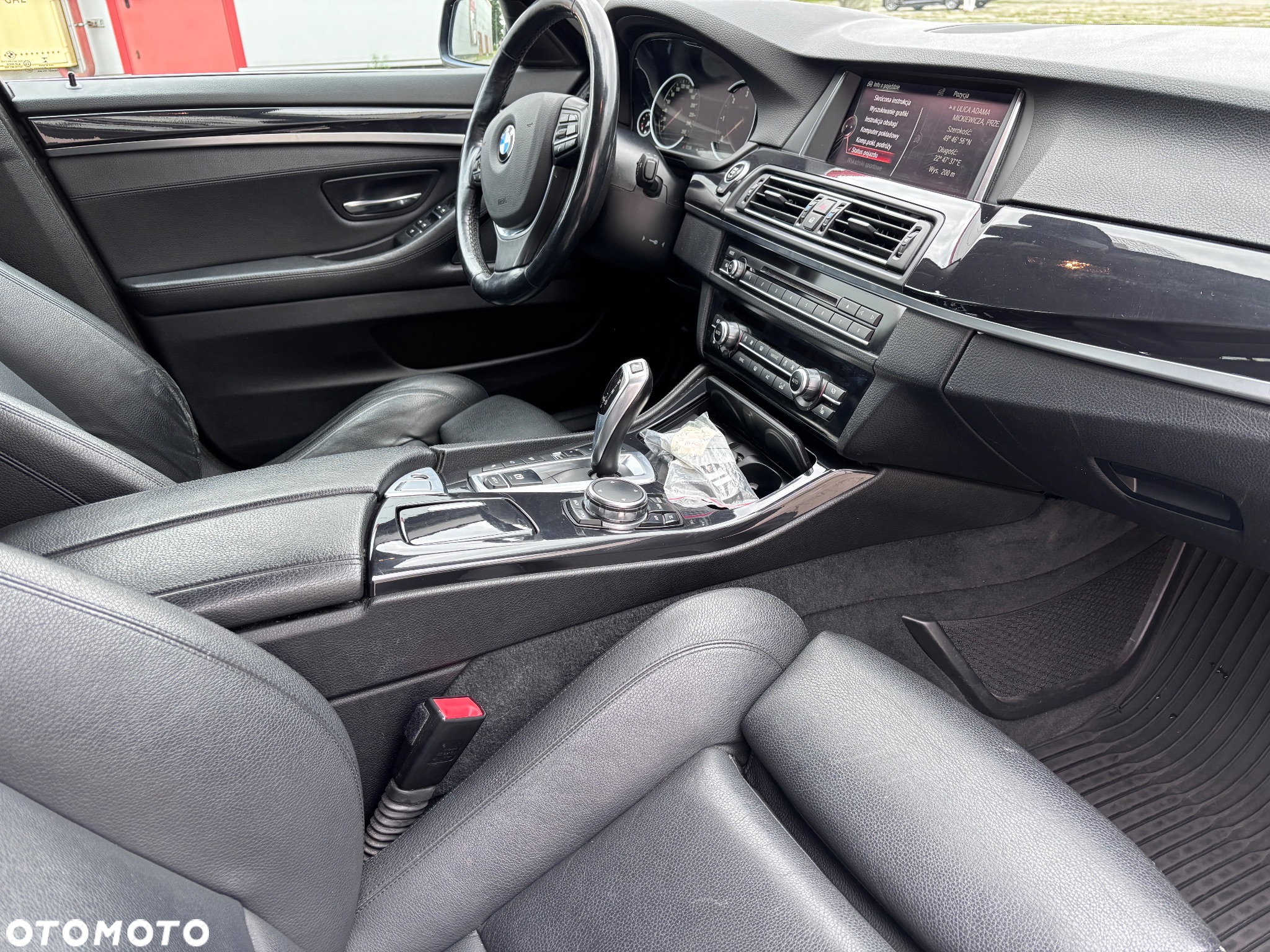 BMW Seria 5 520d xDrive - 33