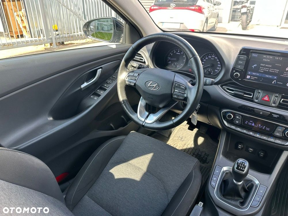 Hyundai i30 1.5 T-GDI 48V Smart - 12