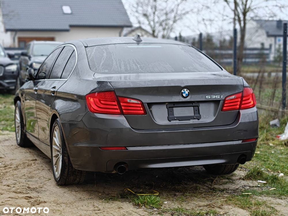 BMW Seria 5 535i Luxury Line - 2