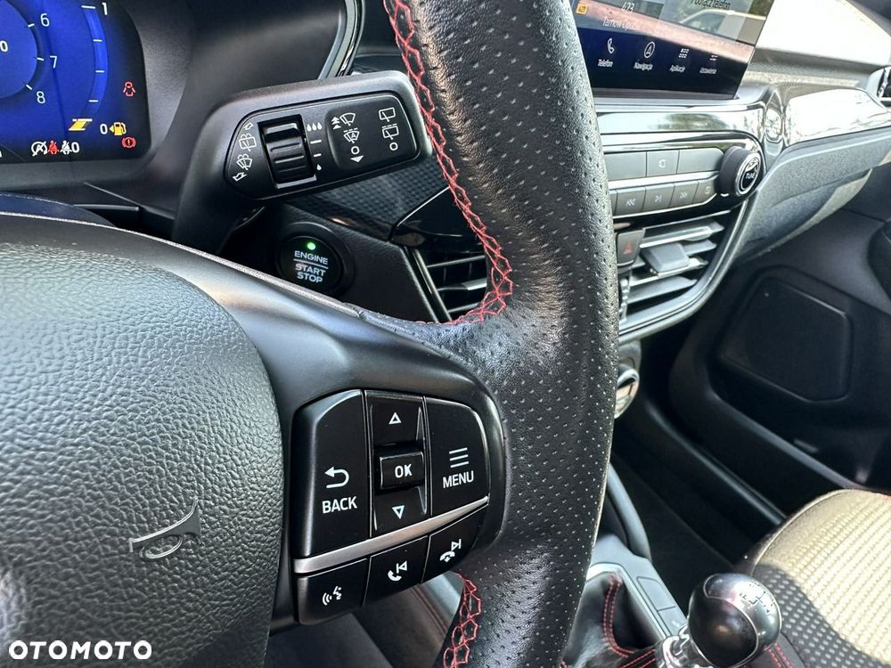 Ford Kuga 1.5 EcoBoost ST-LINE - 21