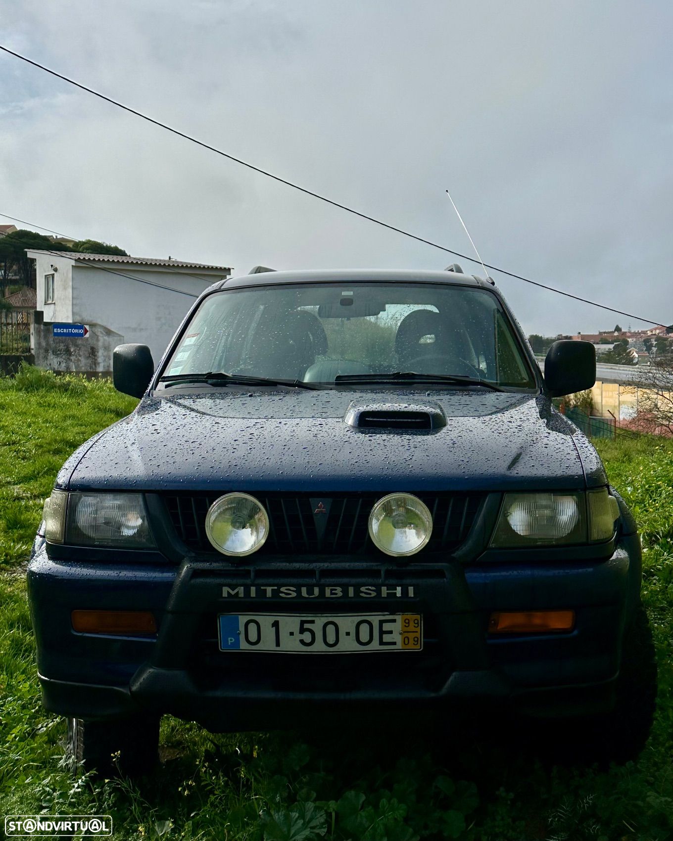 Mitsubishi Pajero Sport - 1