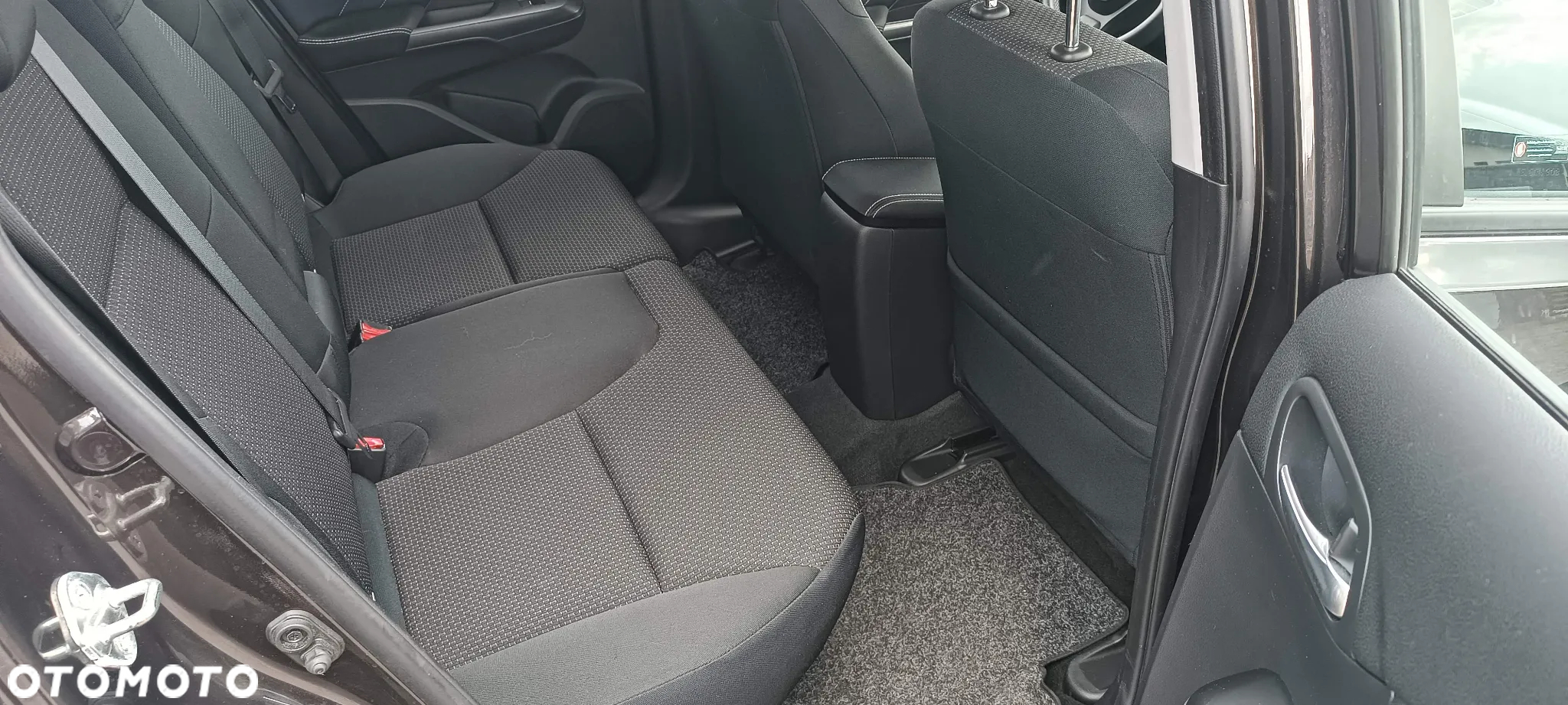 Honda Civic 1.8 i-VTEC Sport - 9