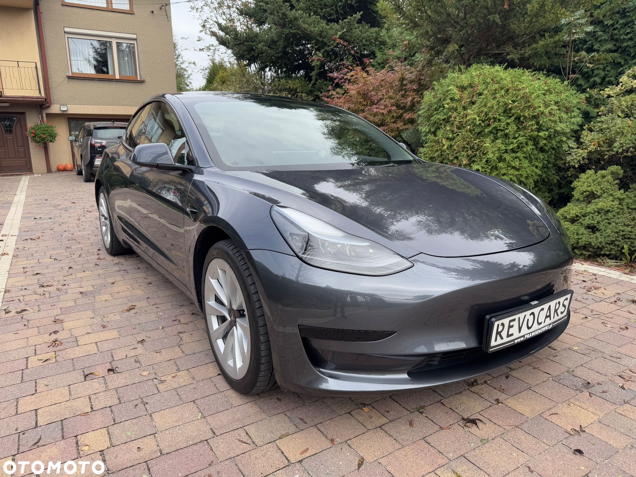 Tesla Model 3 Standard Range Plus - 1