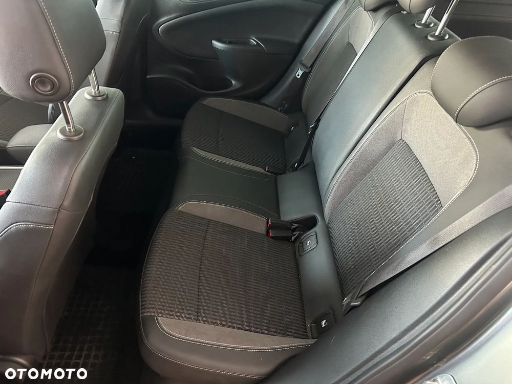 Opel Astra 1.2 T Elegance S&S - 18