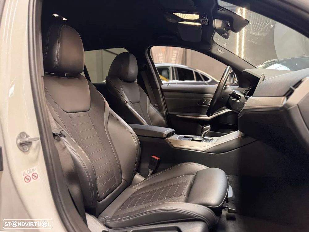 BMW 320 e Line Sport Auto - 27