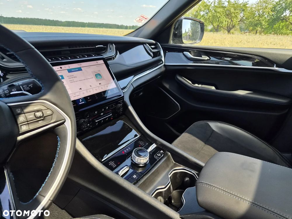 Jeep Grand Cherokee - 13