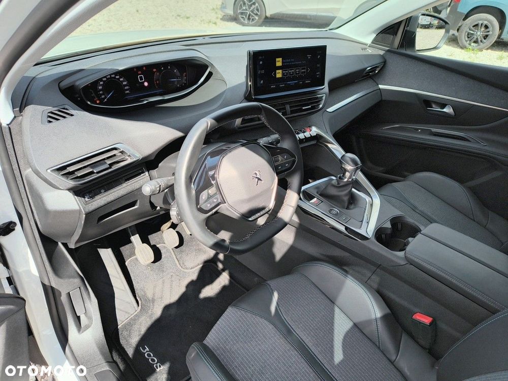 Peugeot 3008 - 12