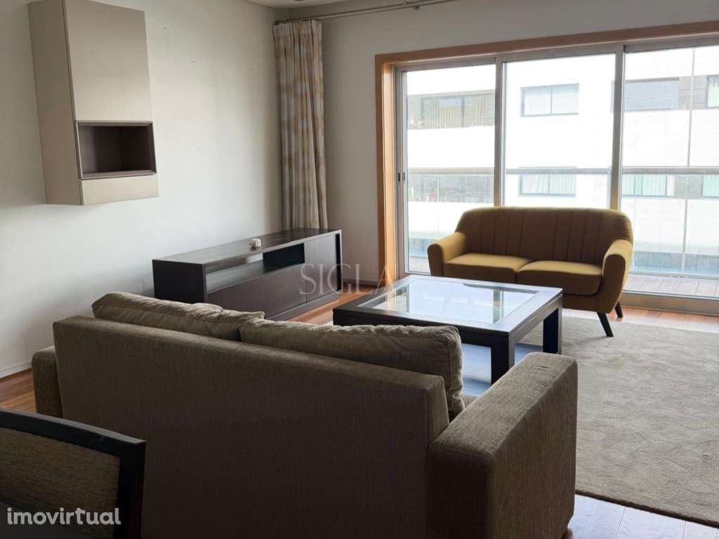 T4 em Oliv. do Douro - Grande imagem: 2/23