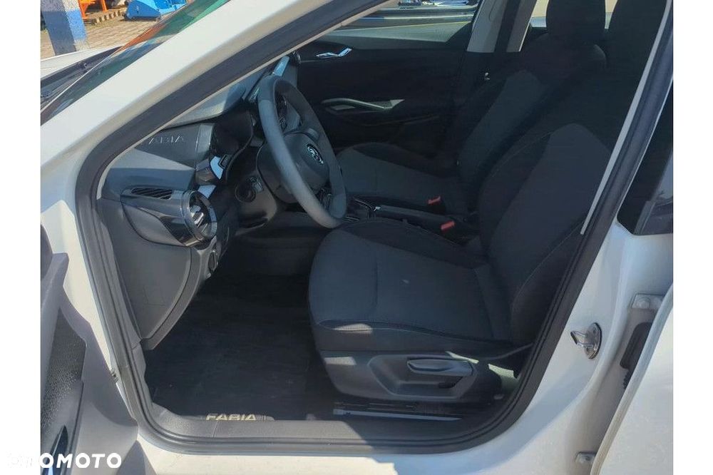 Skoda Fabia 1.0 TSI Ambition - 6