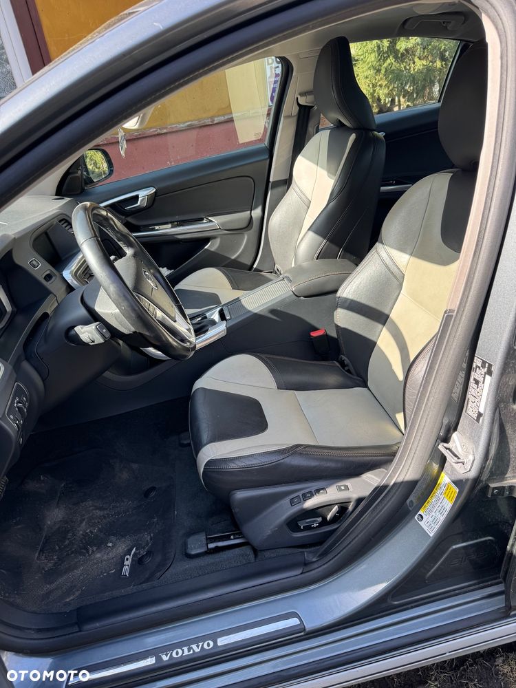 Volvo S60 2.5 T5 AWD - 11