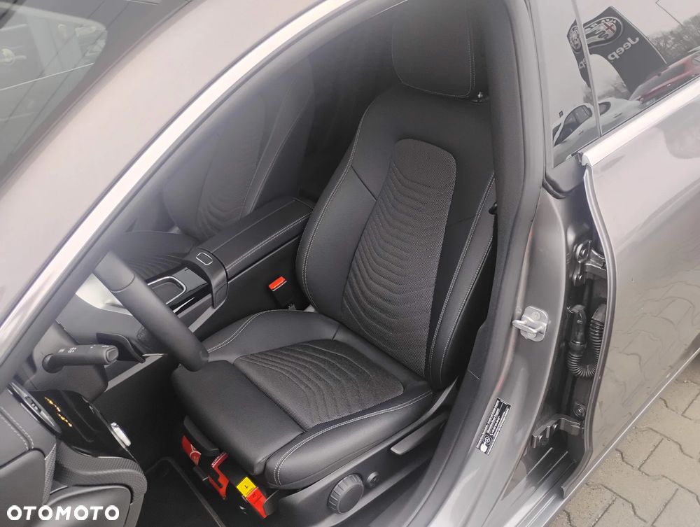 Mercedes-Benz CLA 180 mHEV Progressive 7G-DCT - 10