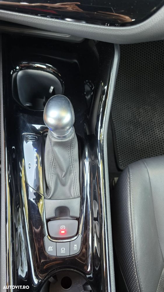 Toyota C-HR 2.0 HSD 184 CP 4x2 CVT C-lassy - 18