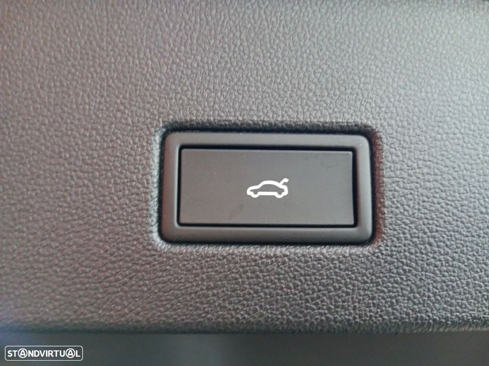 VW T-Roc 1.5 TSI R-Line DSG - 25