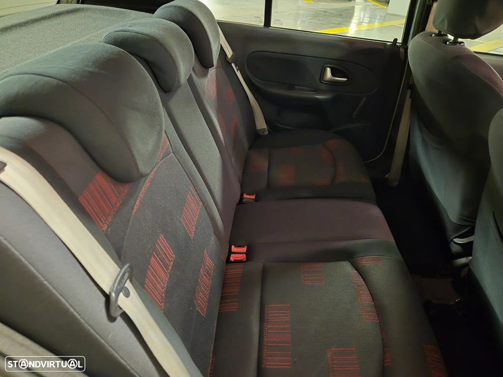 Renault Clio 1.2 16V Confort Dynamique - 27