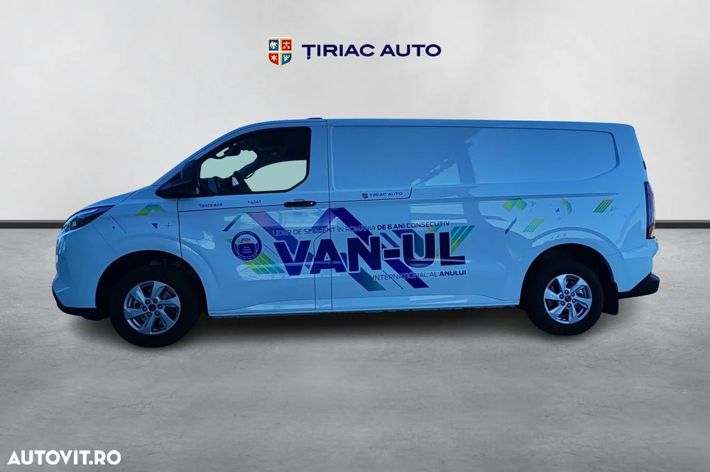 Ford TRANSIT CUSTOM VAN - 8