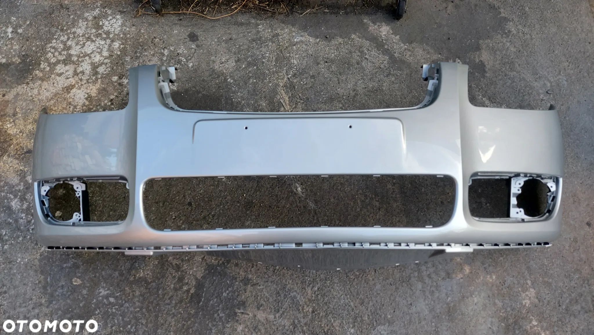 FABIA 2 II 06-10 rok ZDERZAK PRZEDNI LA7W - 1