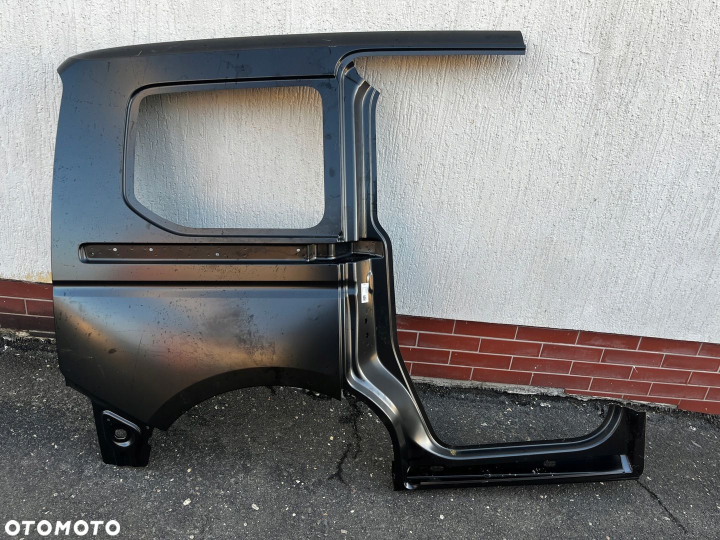 Błotnik prawy tylny poszycie VW CADDY 2K7 20- V - 1