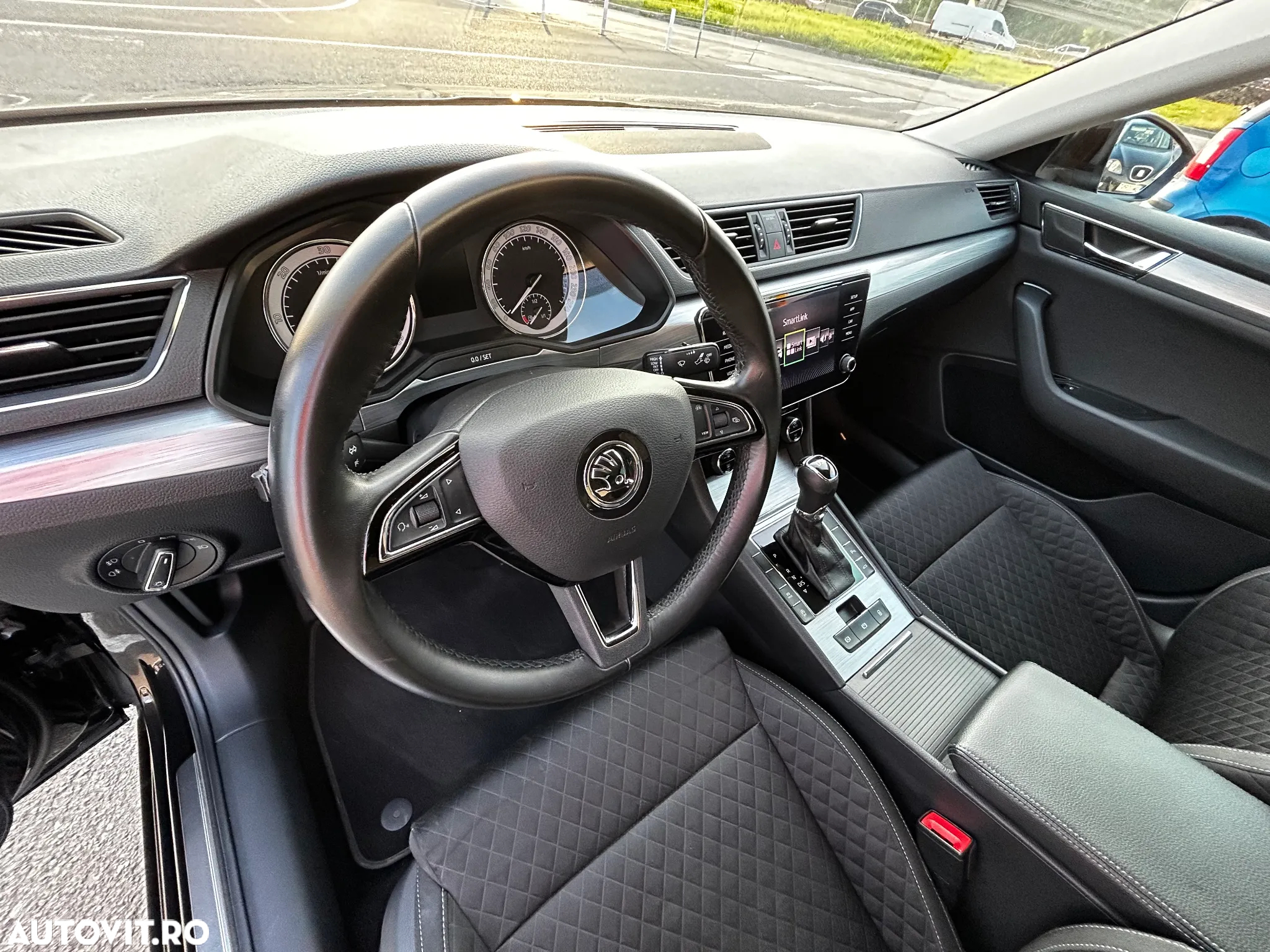 Skoda Superb Combi 2.0 TDI DSG Ambition - 21