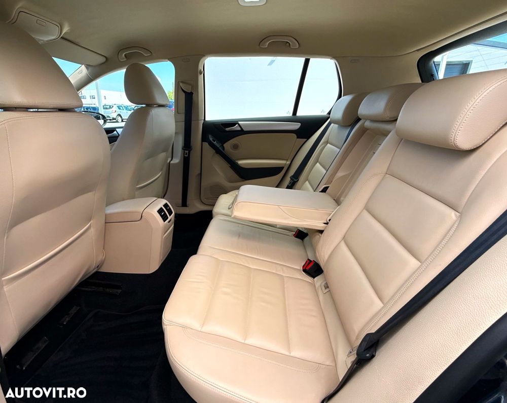 Volkswagen Golf 1.4 TSI Exclusive - 23