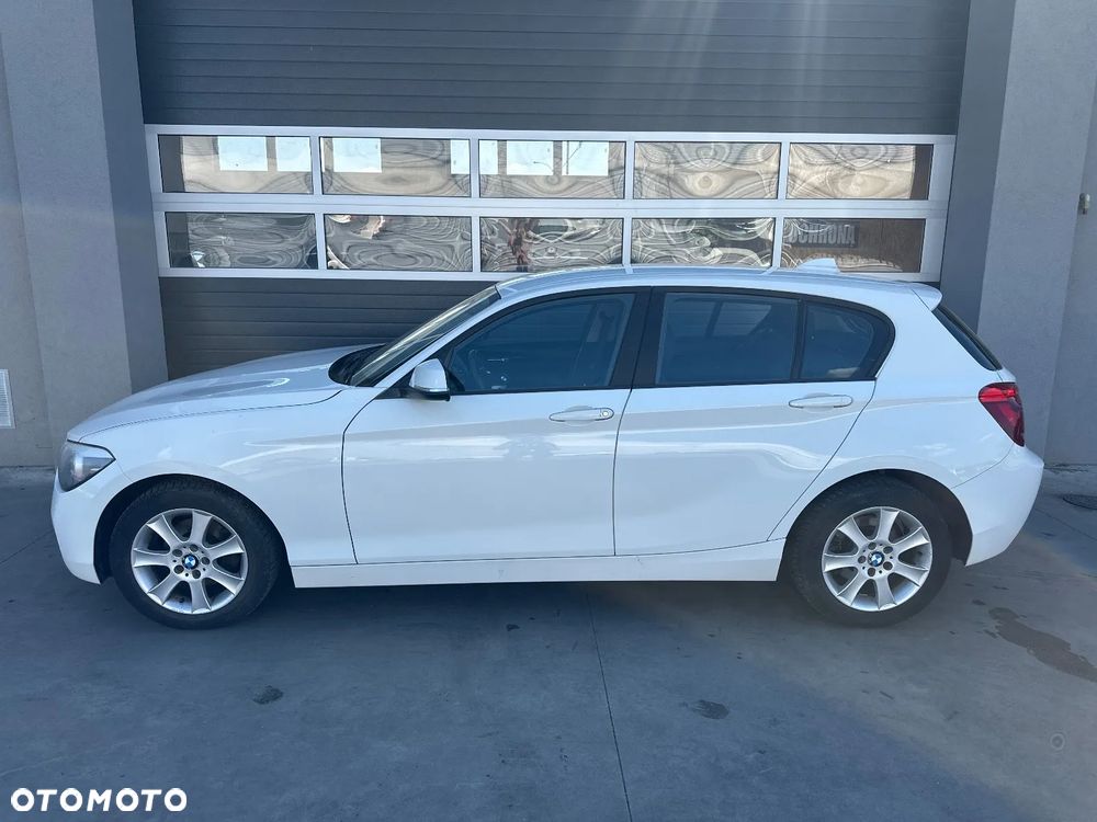 BMW Seria 1 116i - 4