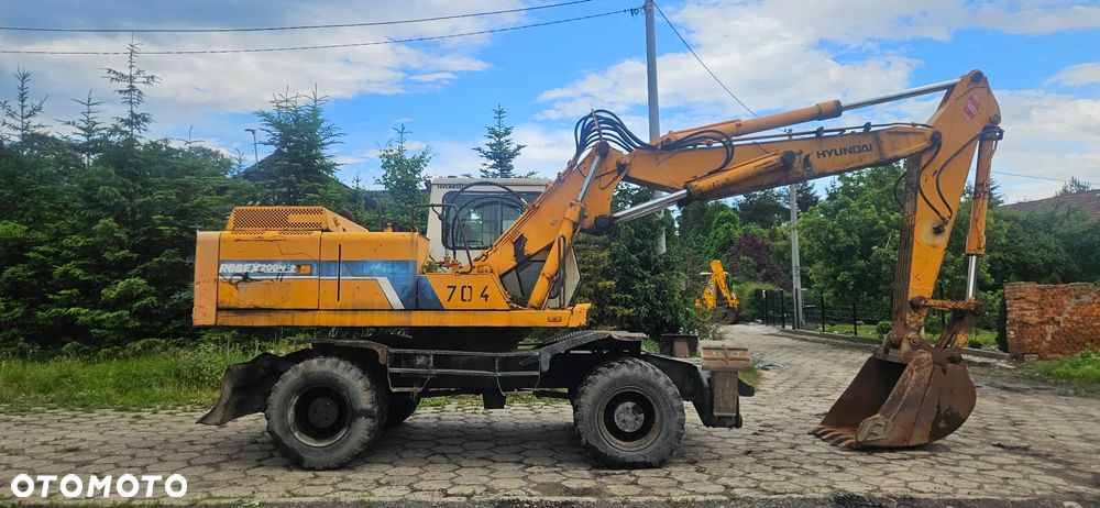 Hyundai ROBEX 200W-2 - 5