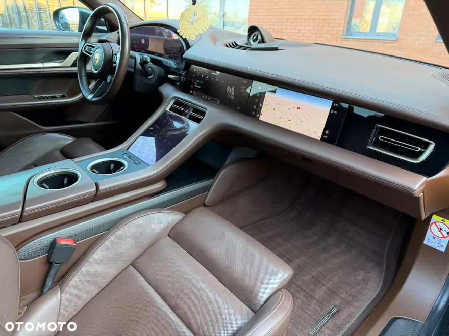 Porsche Taycan 4S Performance Plus - 6