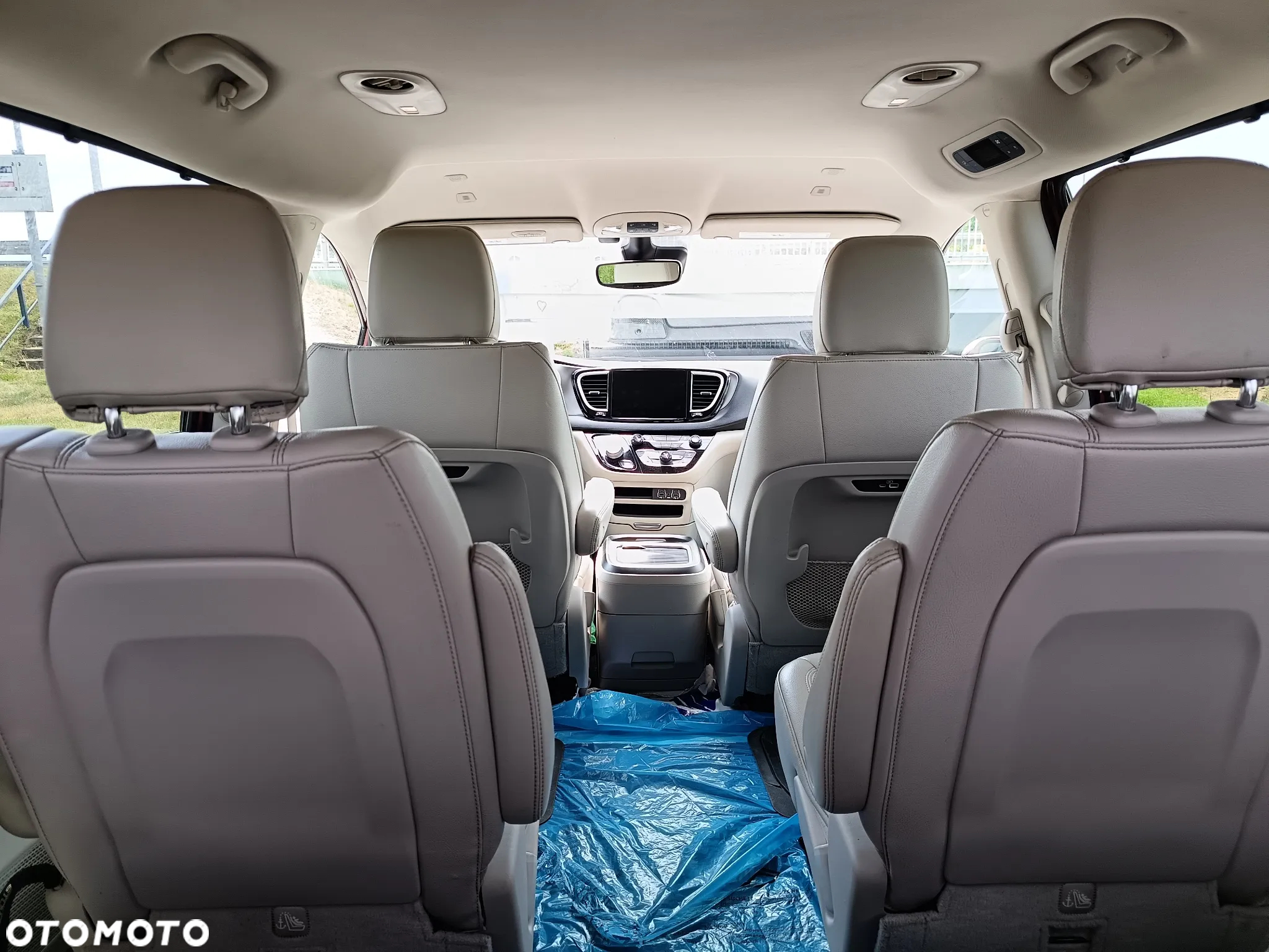 Chrysler Pacifica - 21