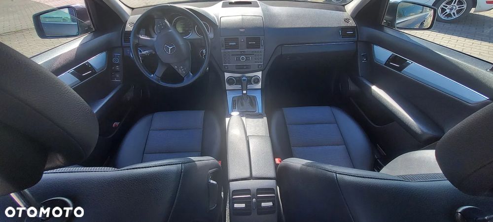 Mercedes-Benz Klasa C 220 CDI BlueEff 4-Matic Elegance - 9