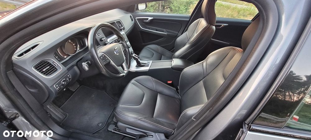 Volvo V60 - 10