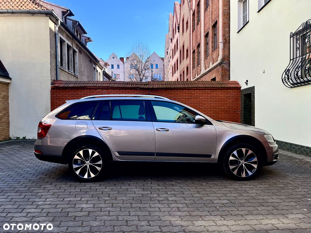 Skoda Octavia 2.0 TDI 4x4 Scout - 5