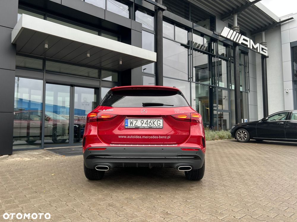 Mercedes-Benz GLA - 19