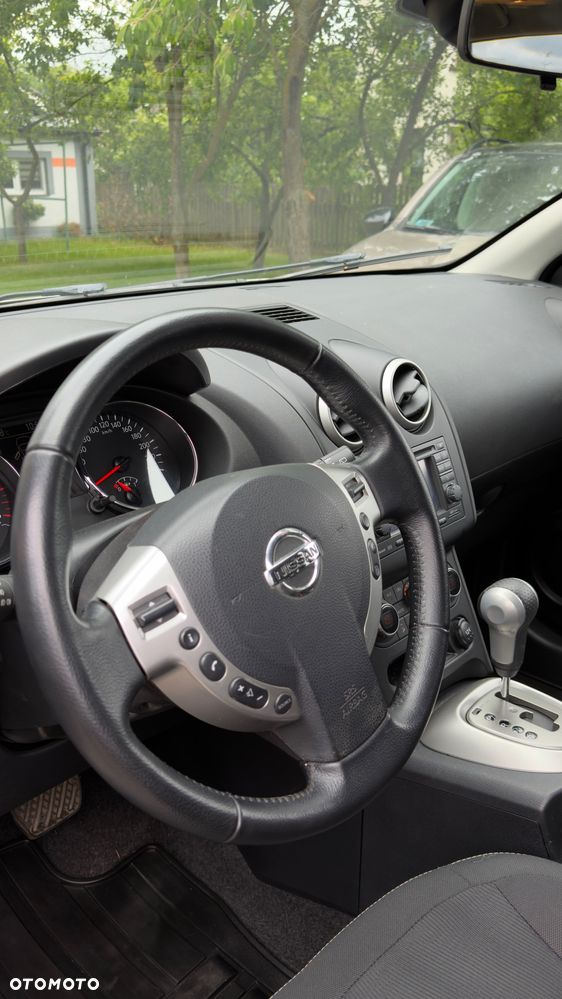 Nissan Qashqai+2 - 13