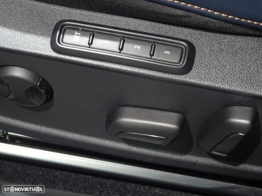 Cupra Formentor 1.4 e-Hybrid DSG VZ - 13