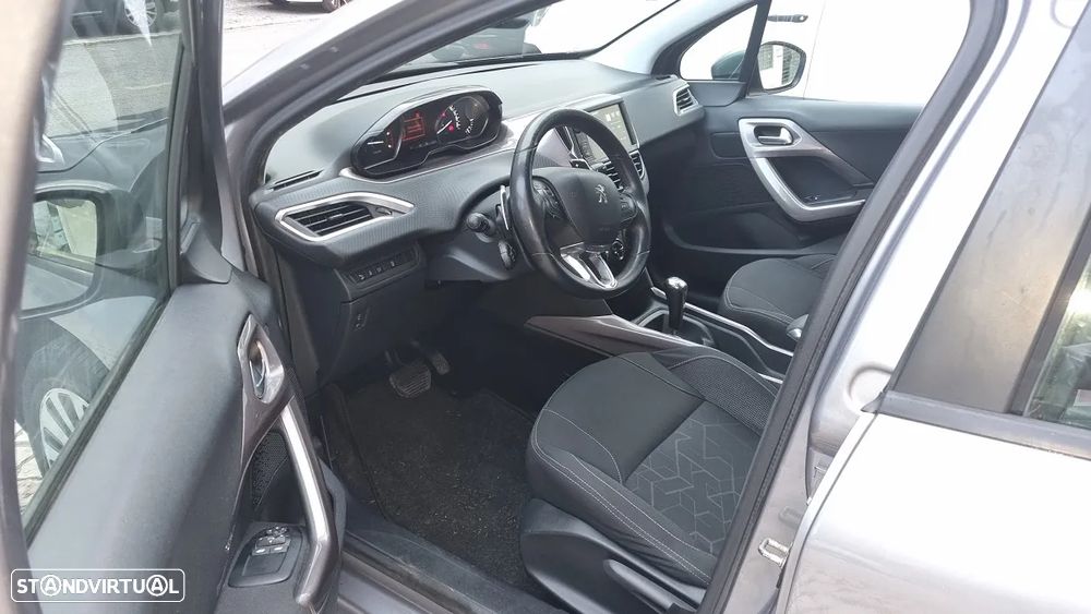 Peugeot 2008 1.6 e-HDi Allure 2-Tronic - 9