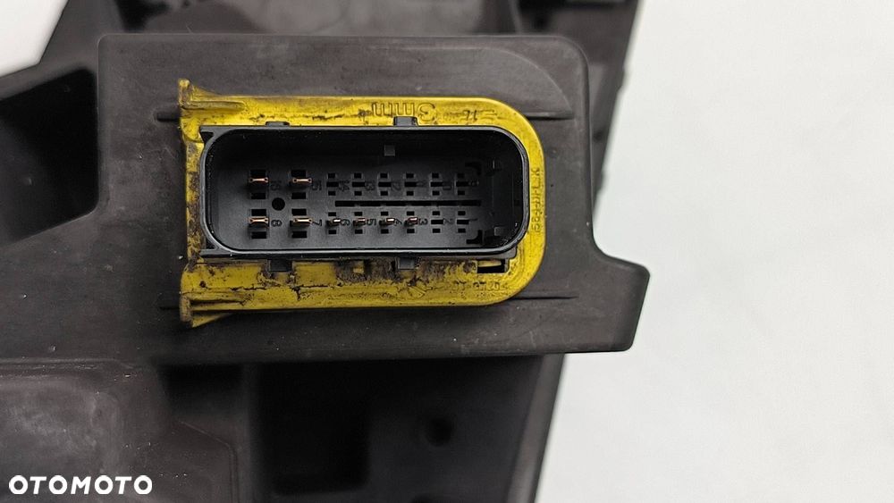 LAMPA LEWA PRZÓD VOLVO FH II FH5 500 22239247 - 7