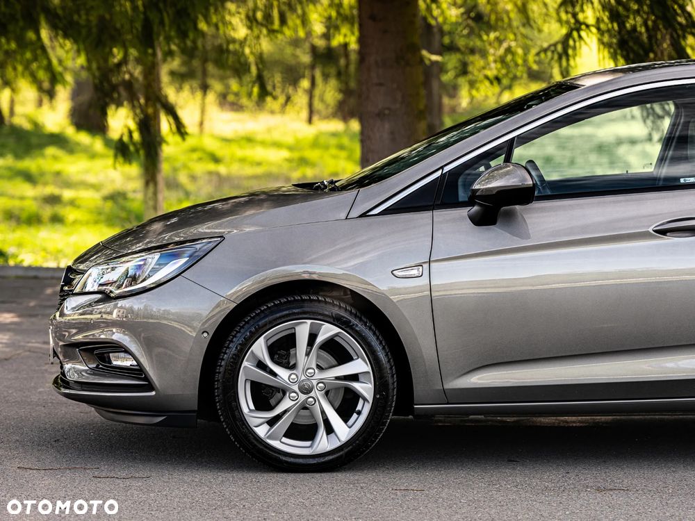 Opel Astra 1.4 Turbo Innovation - 11