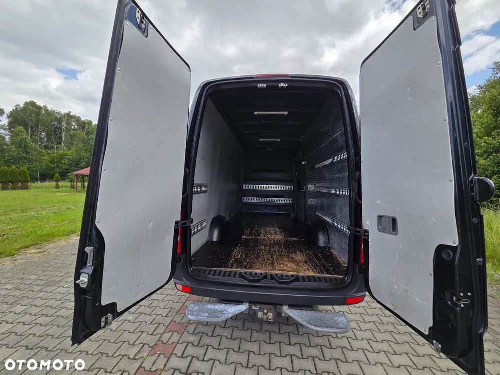Volkswagen Crafter - 28