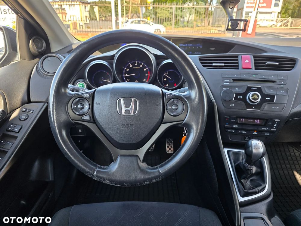 Honda Civic 1.4 i-VTEC Comfort - 17