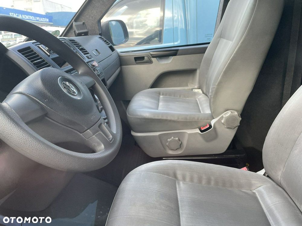 Volkswagen Transporter - 7