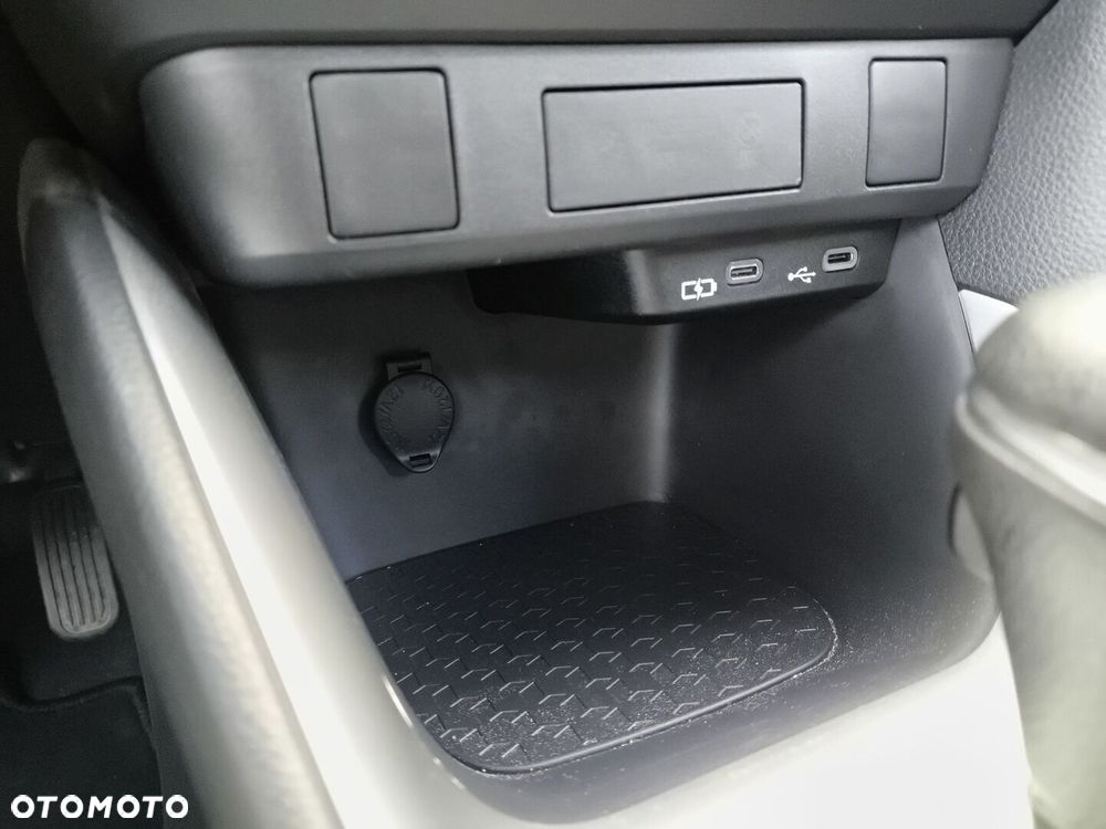 Toyota Yaris - 25