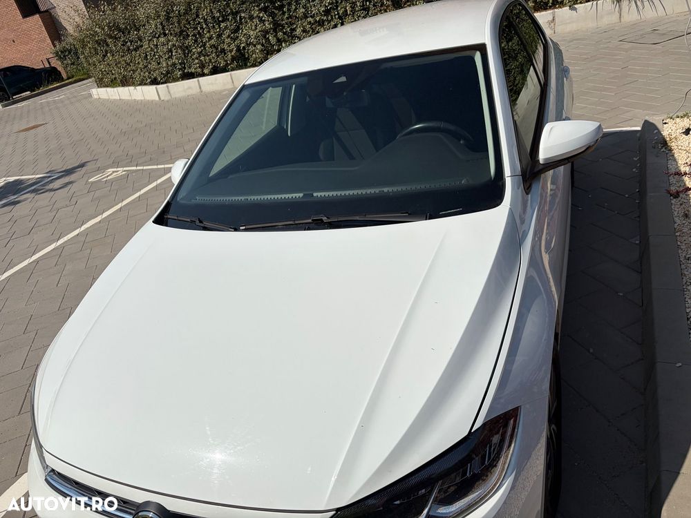 Volkswagen Polo - 2