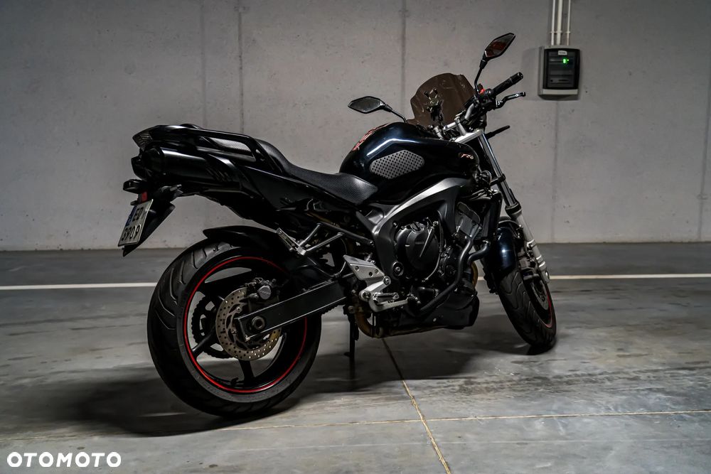 Yamaha FZ6 - 3