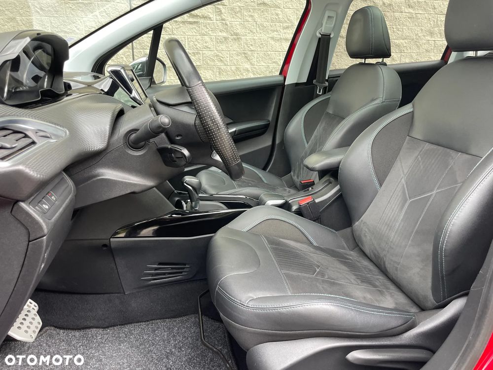 Peugeot 2008 PureTech 110 Stop&Start EAT6 Crossway - 14