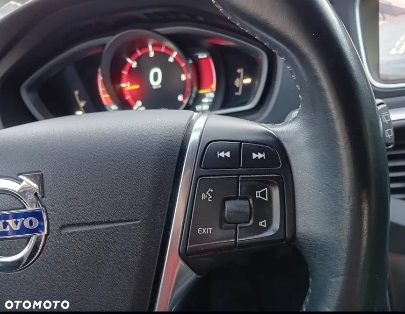 Volvo V40 D2 Summum - 16