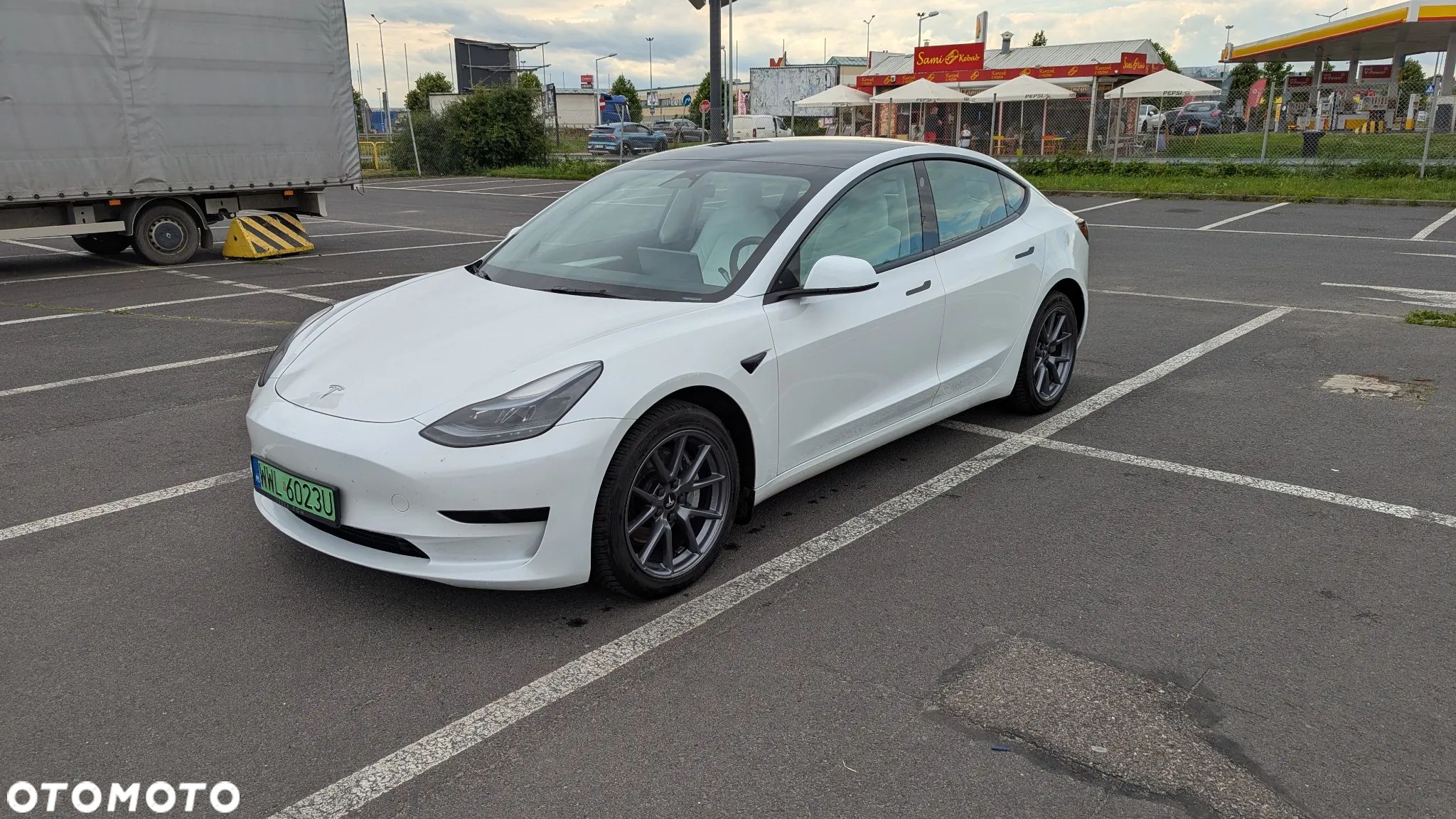 Tesla Model 3 RWD - 1
