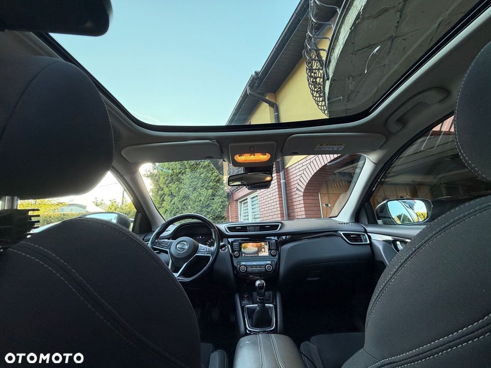 Nissan Qashqai 1.3 DIG-T N-Connecta EU6d - 22