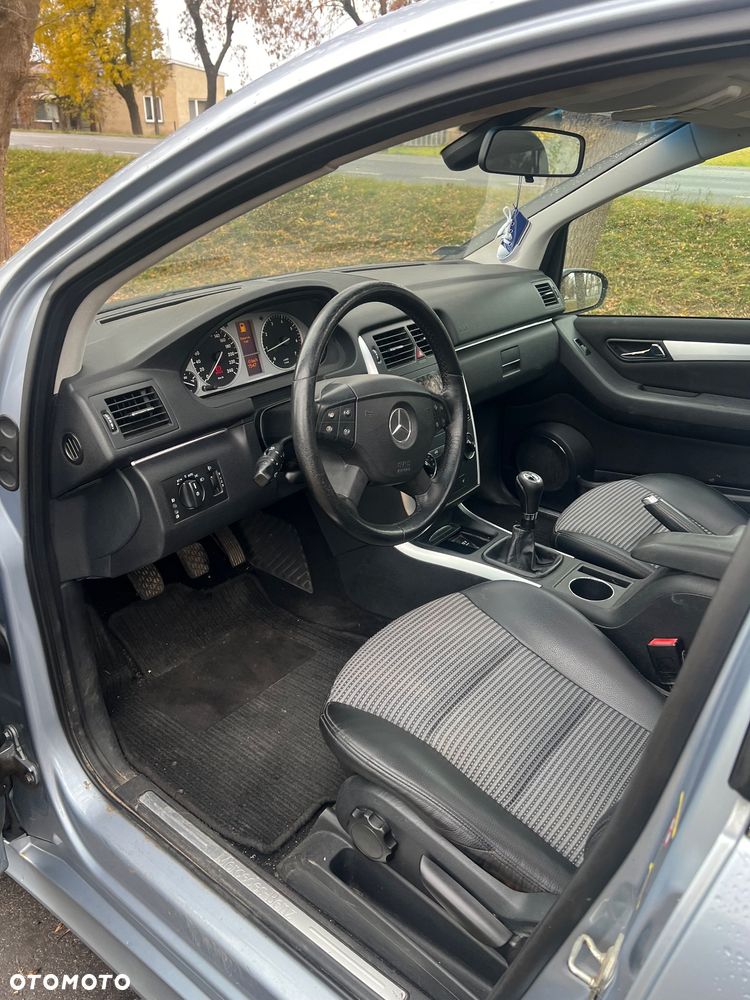 Mercedes-Benz Klasa B 200 Special Edition - 11