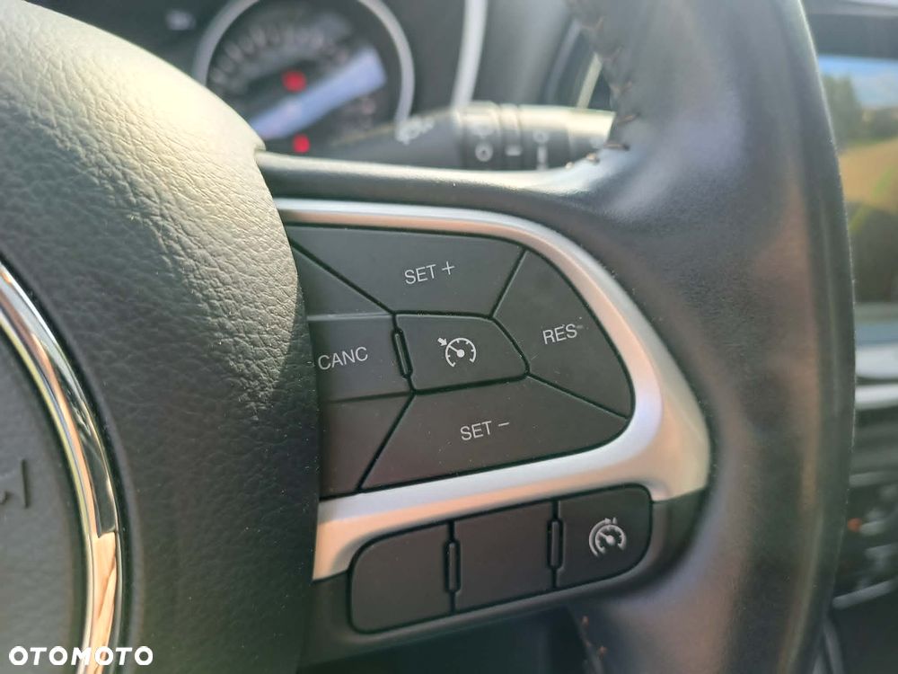 Jeep Compass 1.4 MultiAir Limited - 28