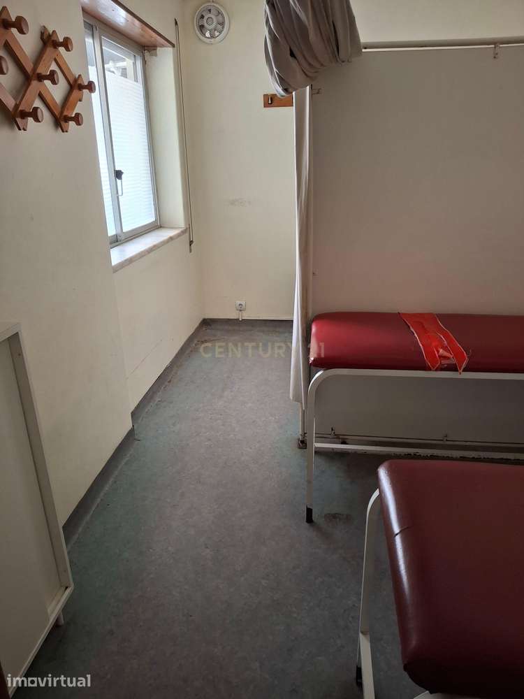 Fantástico espaço para clínica, escritórios ou serviços – Almada, cent - Grande imagem: 4/23