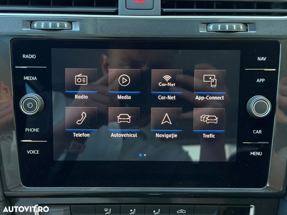 Volkswagen e-Golf - 20